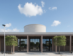 Entrance to the Remembrance Centre.